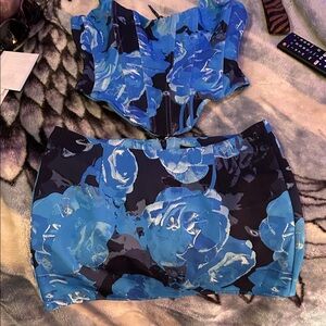 White Fox Boutique Blue Floral High-Low Skirt Set